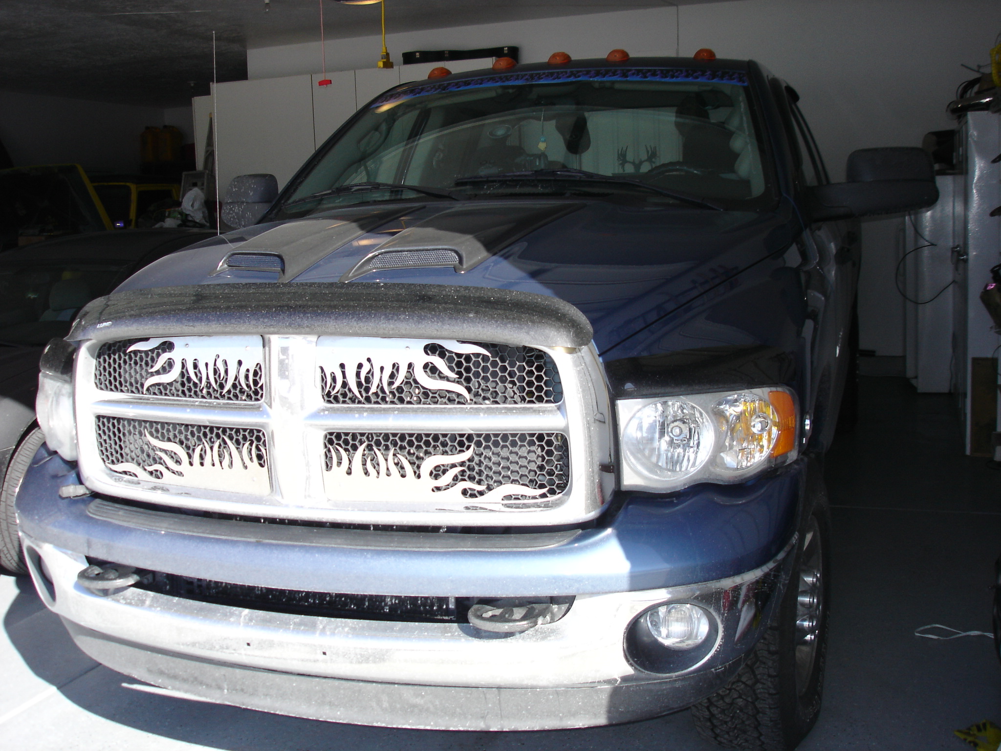 Works it's but off, Just got back. Not pulling anything just brke off 2 bolts on exhaust manifold
